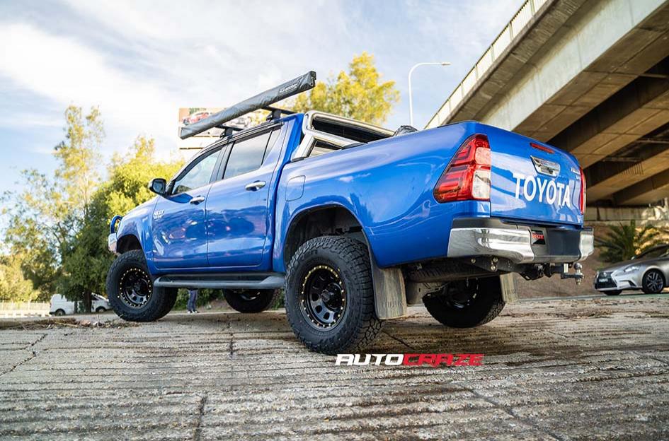 TOYOTA HILUX N80 4WD D LOCKER BLACK